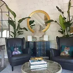 Maison Baron De La Galleta Bed and Breakfast 3*