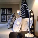 Maison Baron De La Galleta Bed and Breakfast