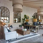 Bed and Breakfast Maison Baron De La Galleta