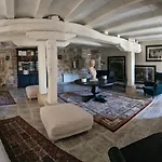 Bed and Breakfast Maison Baron De La Galleta 3*