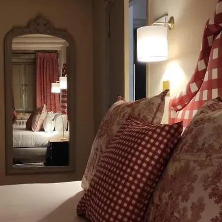Bed & Breakfast Maison Baron De La Galleta 3*