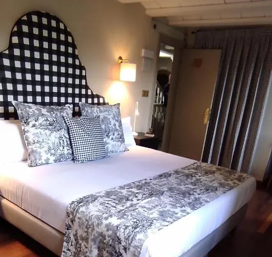 Bed & Breakfast Maison Baron De La Galleta 3*