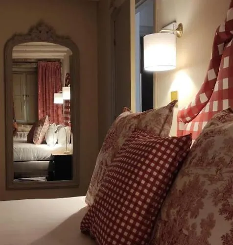 Bed & Breakfast Maison Baron De La Galleta 3*